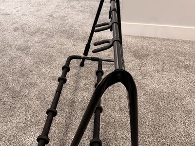 Hercules 5 guitar stand