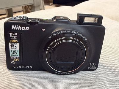 Nikon Coolpix Black Digital Camera - 16.0MP 18x Wide Optical Zoom Full HD GPS