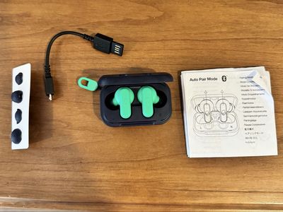 Skullcandy Bluetooth earbuds
