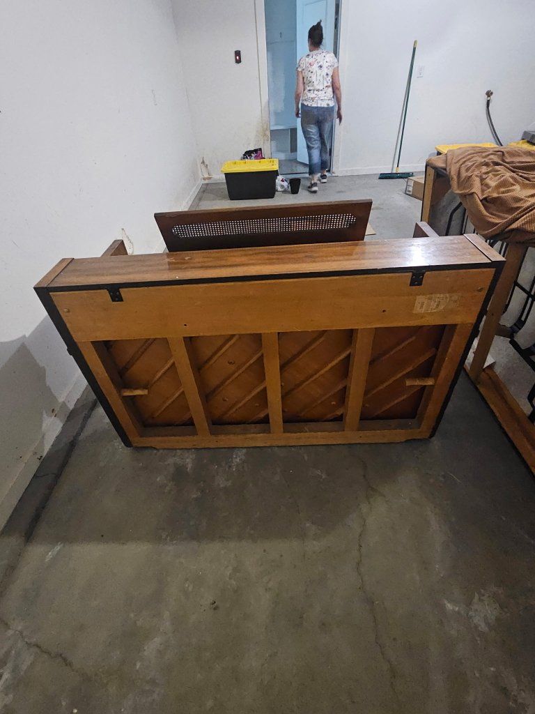 Main image 3