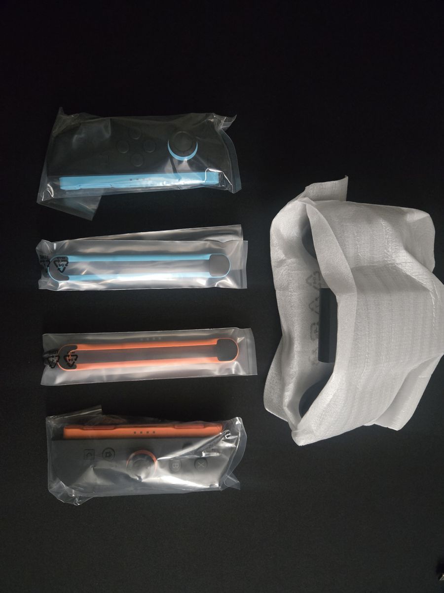 Switch 2 Joy-Cons and Grip