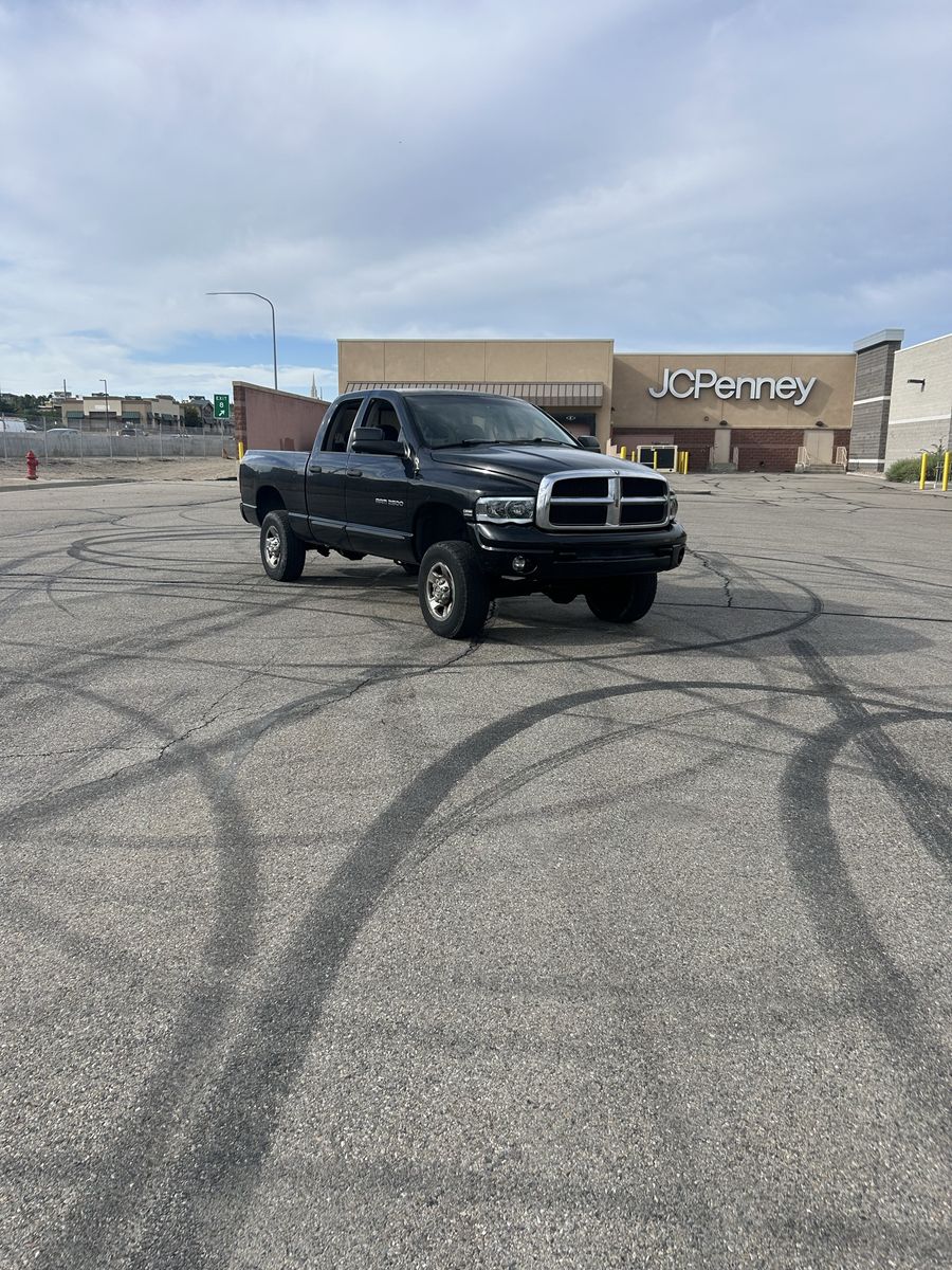 2004 Dodge Ram 2500 SLT