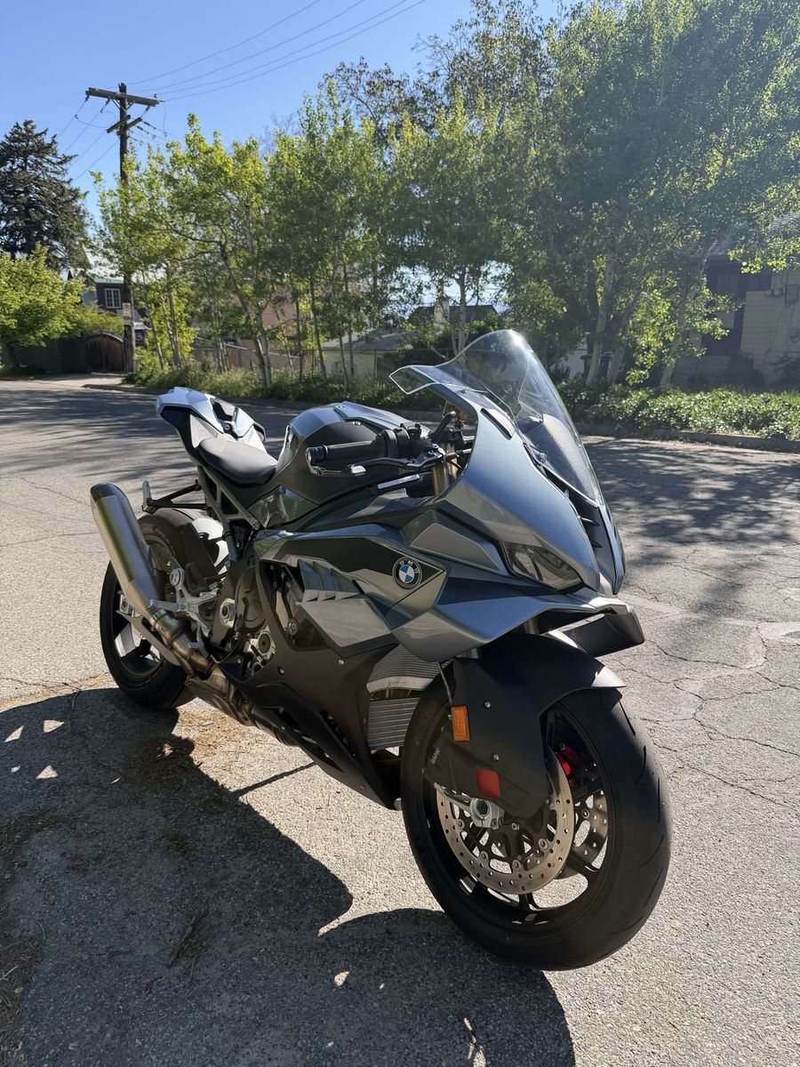 2025 BMW S1KRR