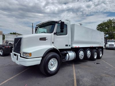 2009 Volvo VHD Dump Truck - Dump Body LOW MILES 91194