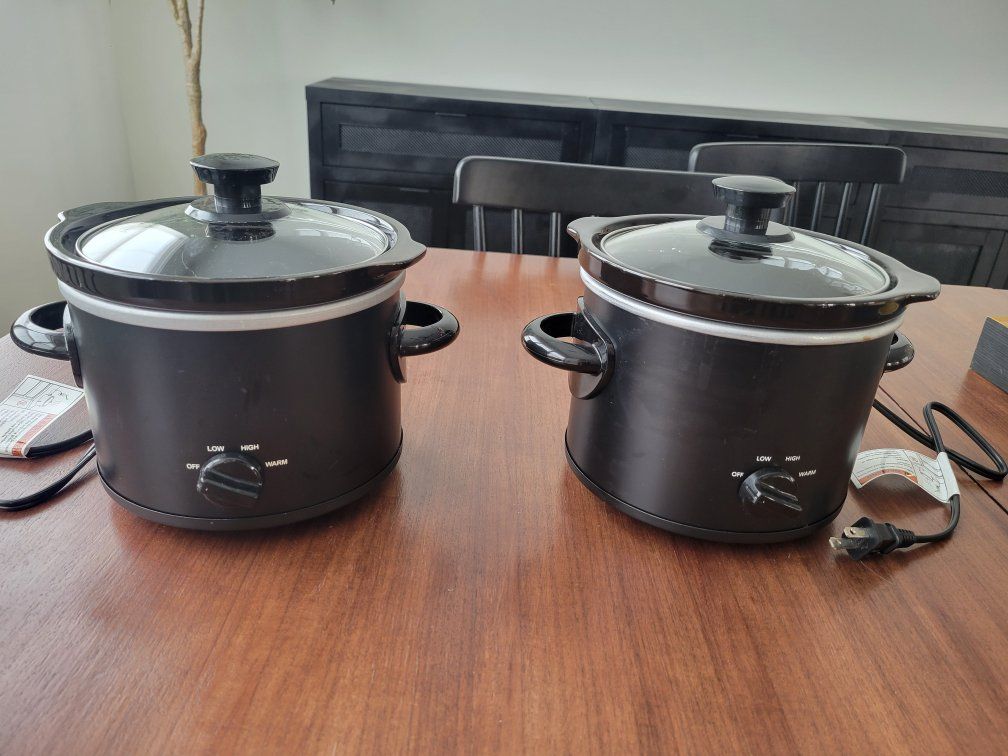 Black Mini Slow Cookers with Glass Lids, Low/High/Warm Settings - Set of 2