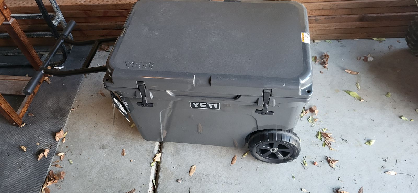 Yeti tundra haul cooler