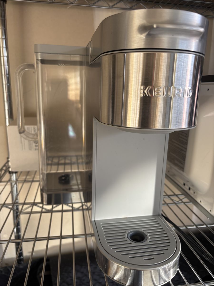 Keurig Coffee Machine Plus Bonus K Cups