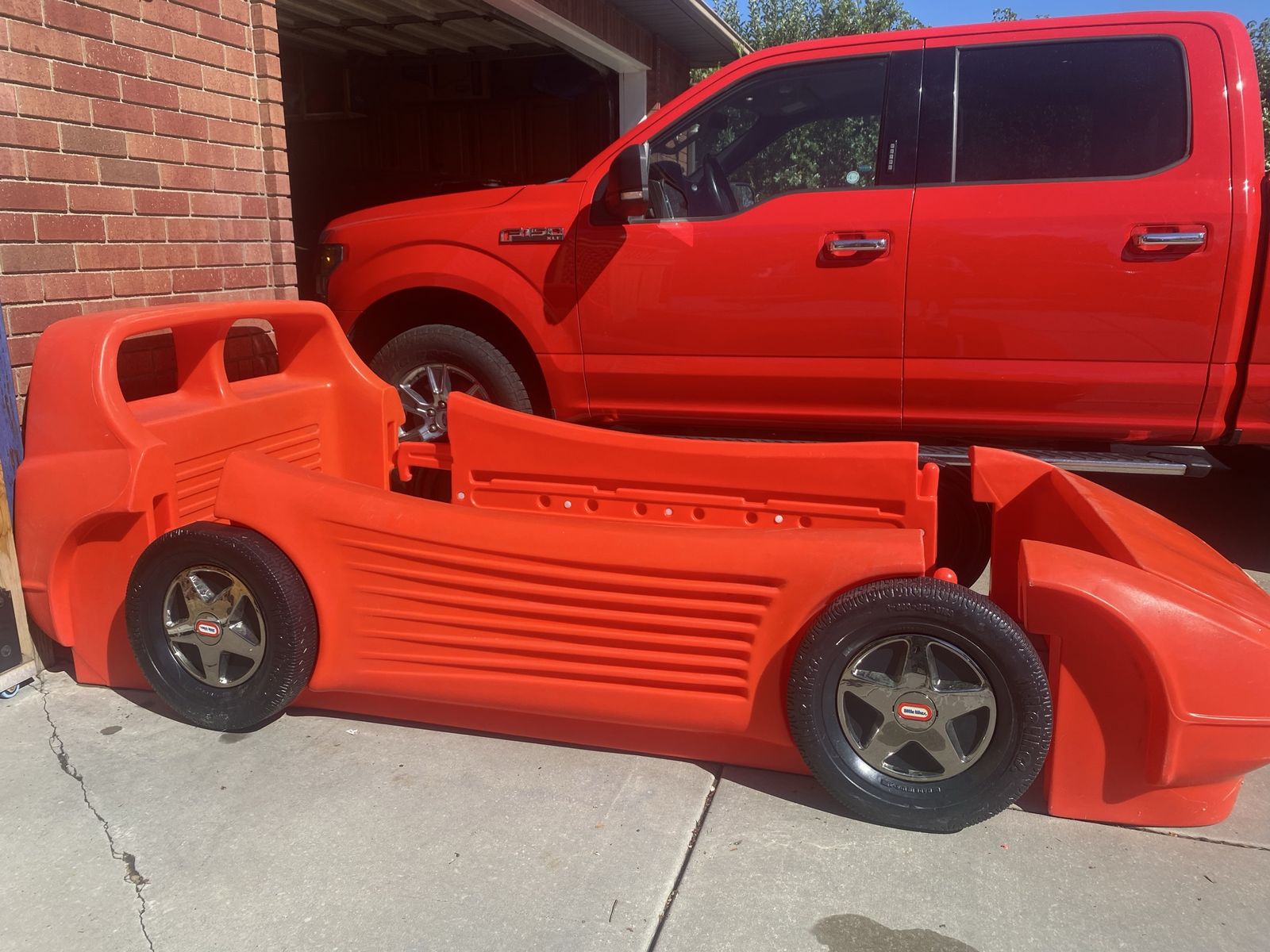 Red twin racecar bed