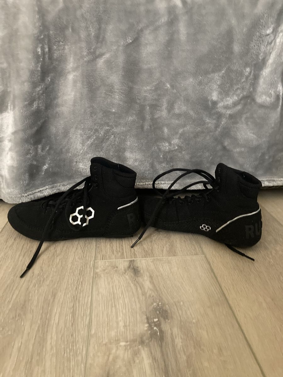 Rudis wrestling shoes size 6