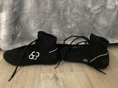 Rudis wrestling shoes size 6