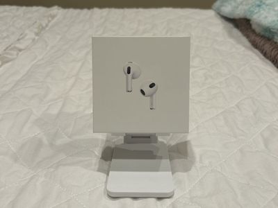 Apple AirPods 3rd Generation - White