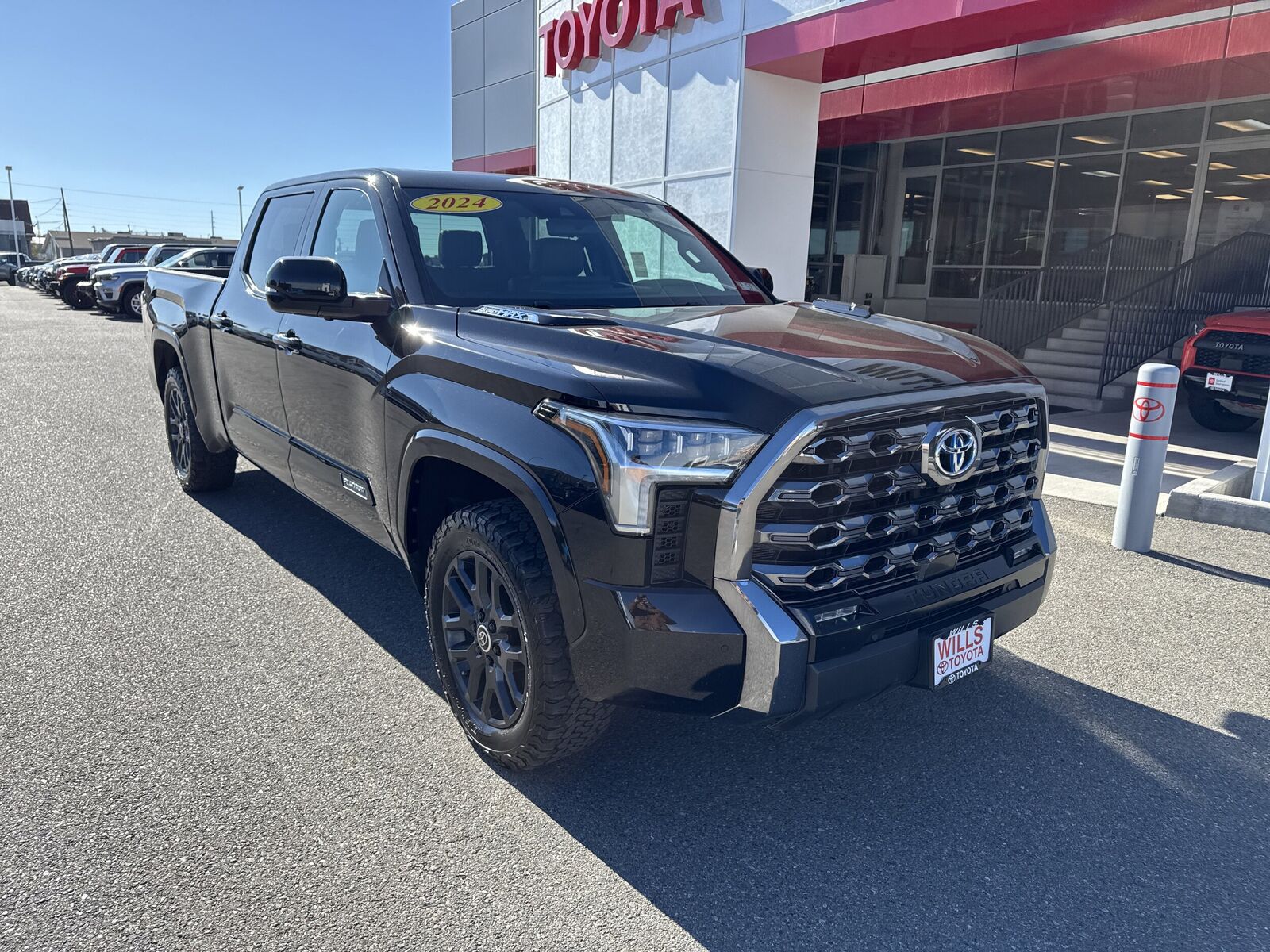 2024 Toyota Tundra Platinum HV