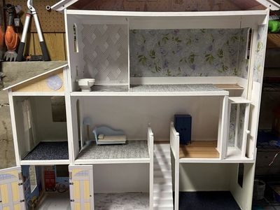 Large Wooden Multi-Level Dollhouse with Garage and Accessories