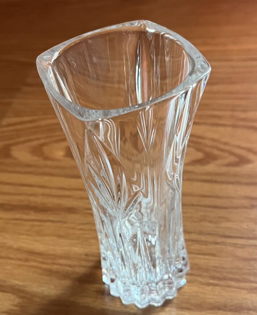 NEW Crystal 6,5 Tuscany Bud Vase/Decor