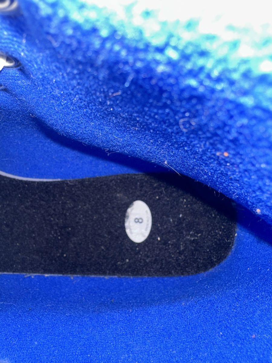 Main image 6