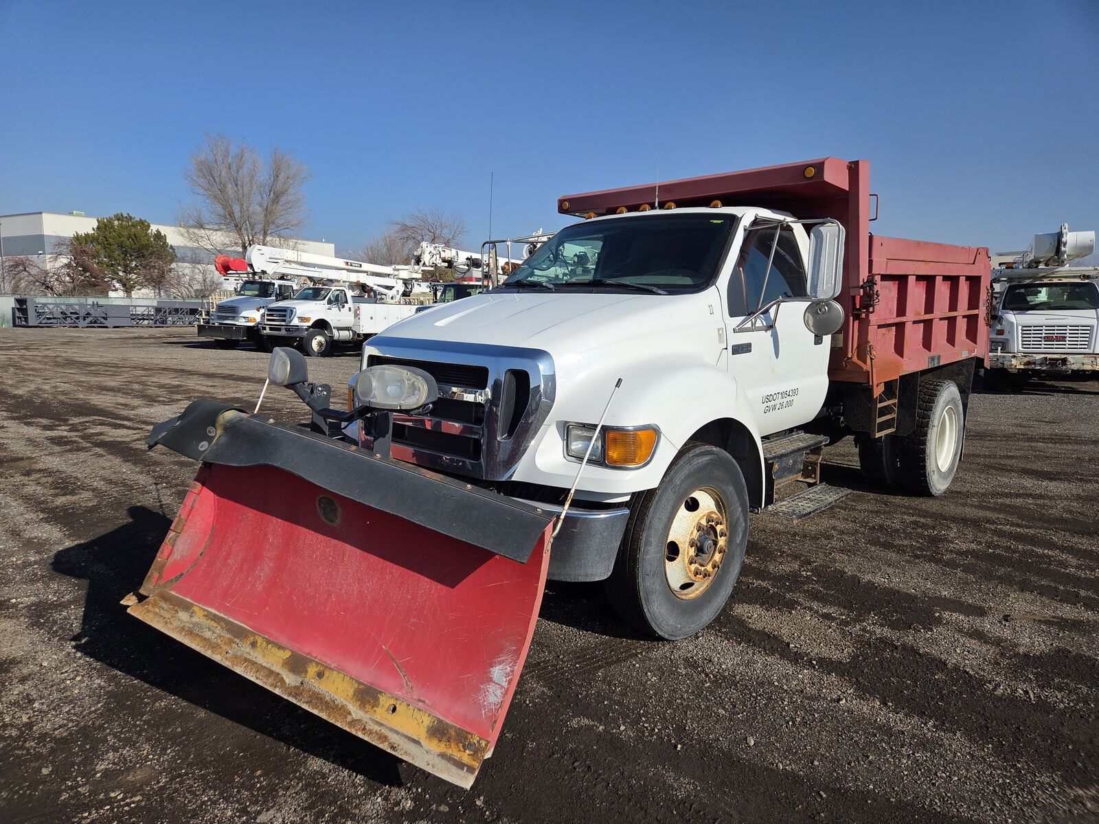 2005 Ford F750XL S/A Dump Truck with V-Plow