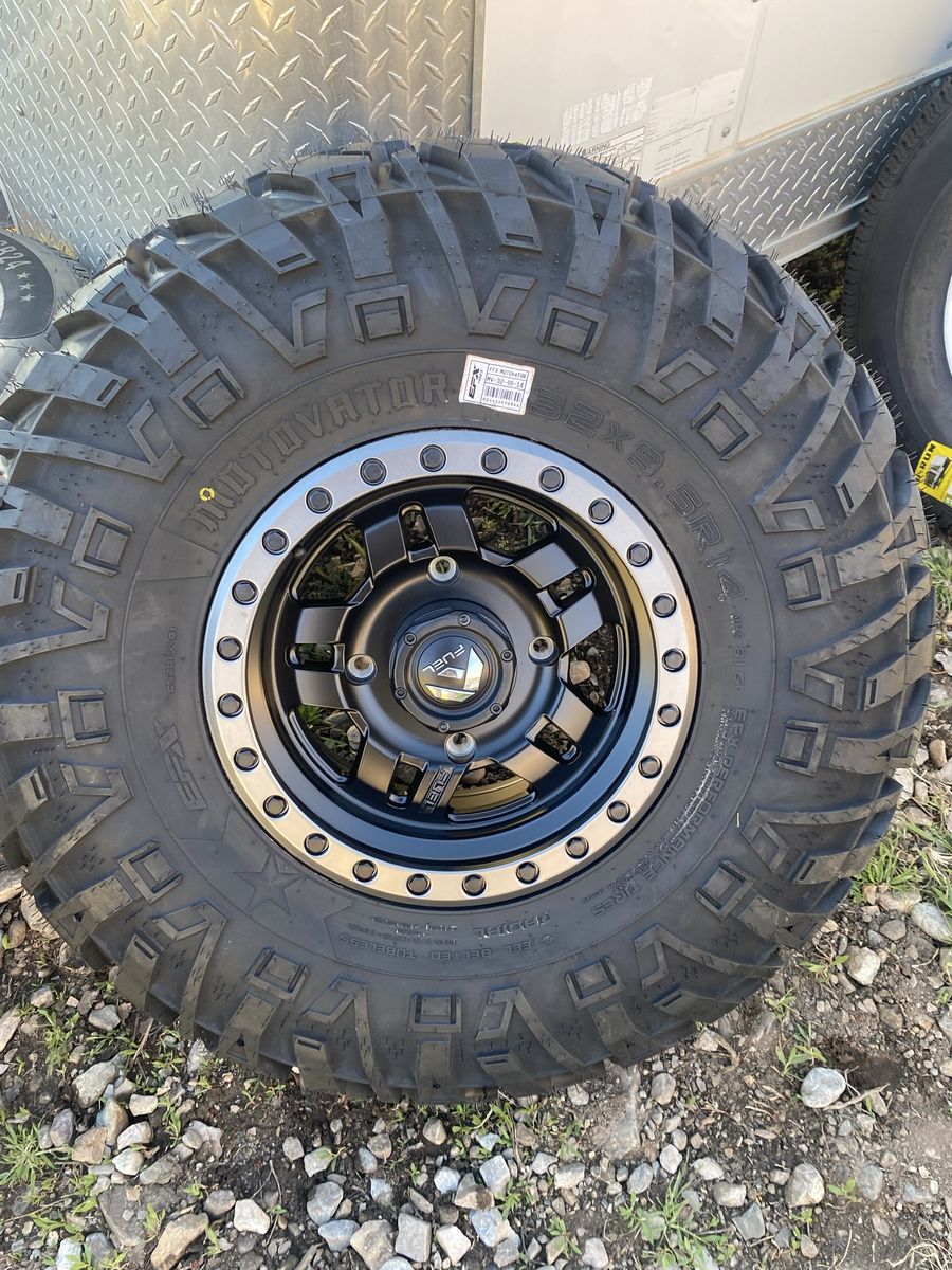 32x9.5r14 Rim And Tire