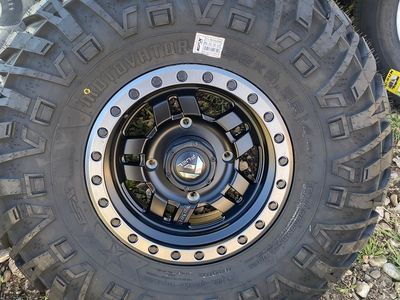 32x9.5r14 Rim And Tire