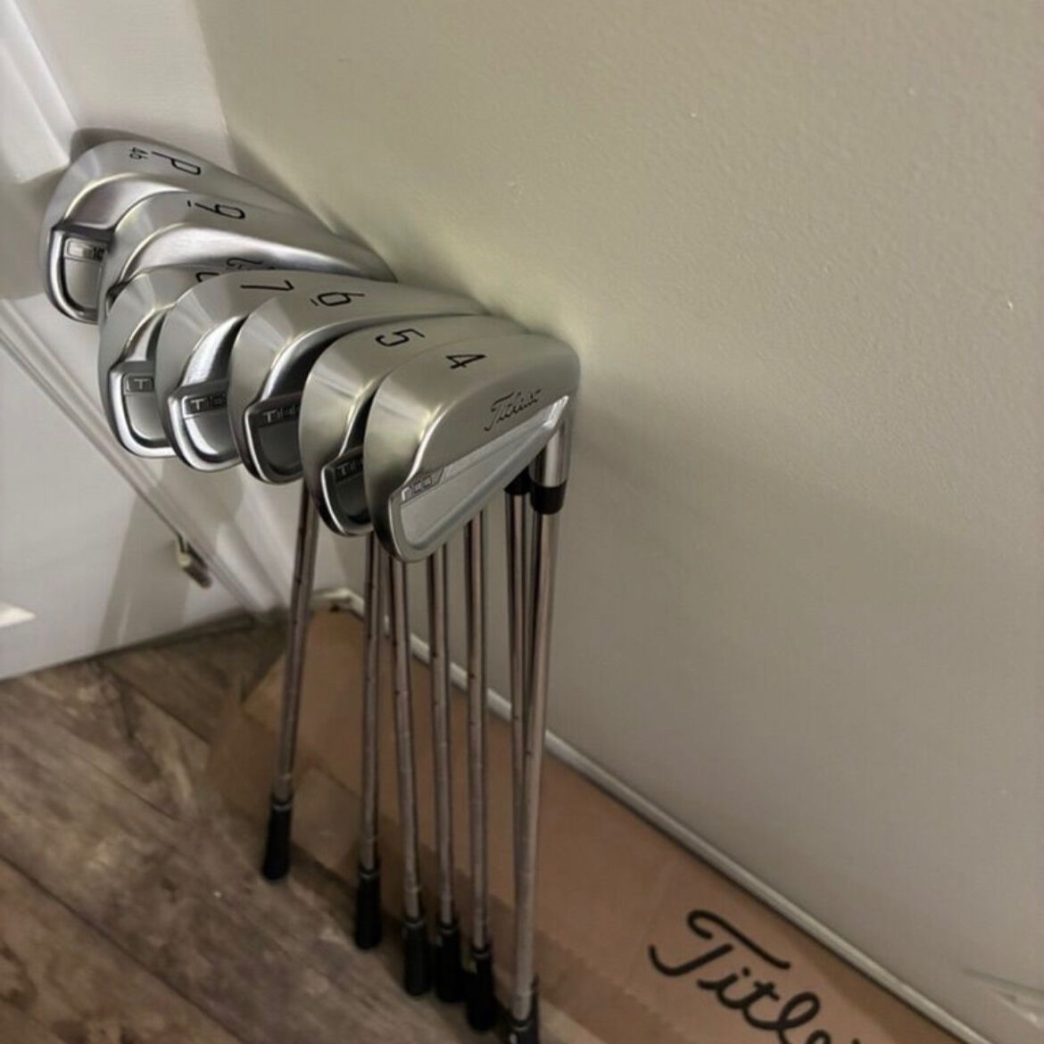 Titleist T100 Golf Iron Set