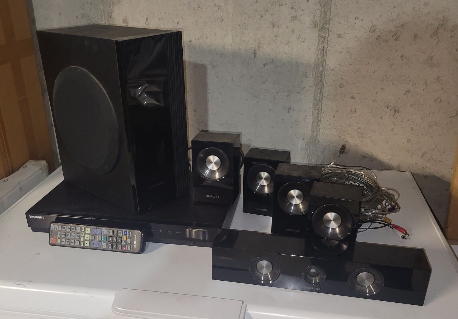 Samsung HT-C550/XAA Digital Home Theater DVD System for sale