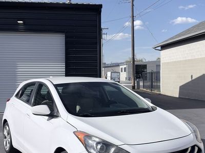 2013 HYUNDAI ELANTRA Base