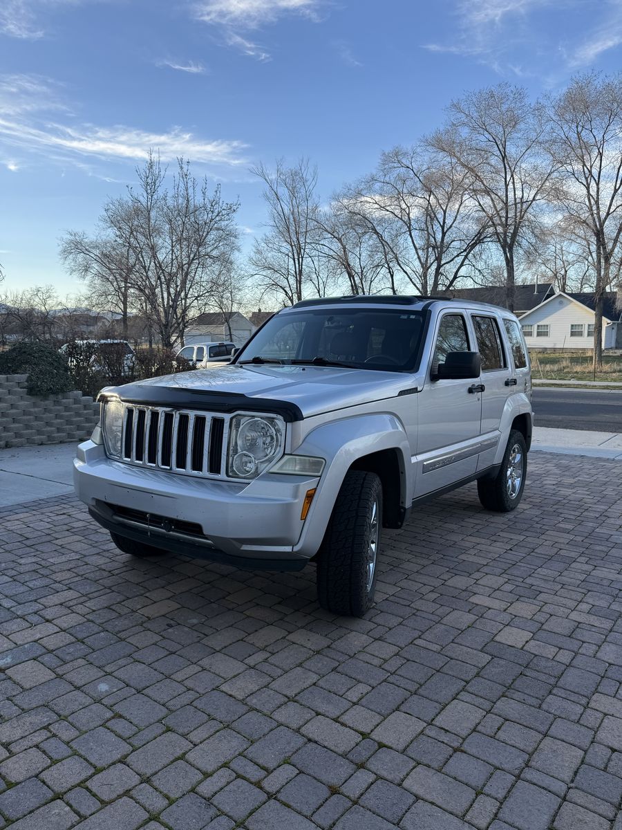 2012 JEEP LIBERTY Limited