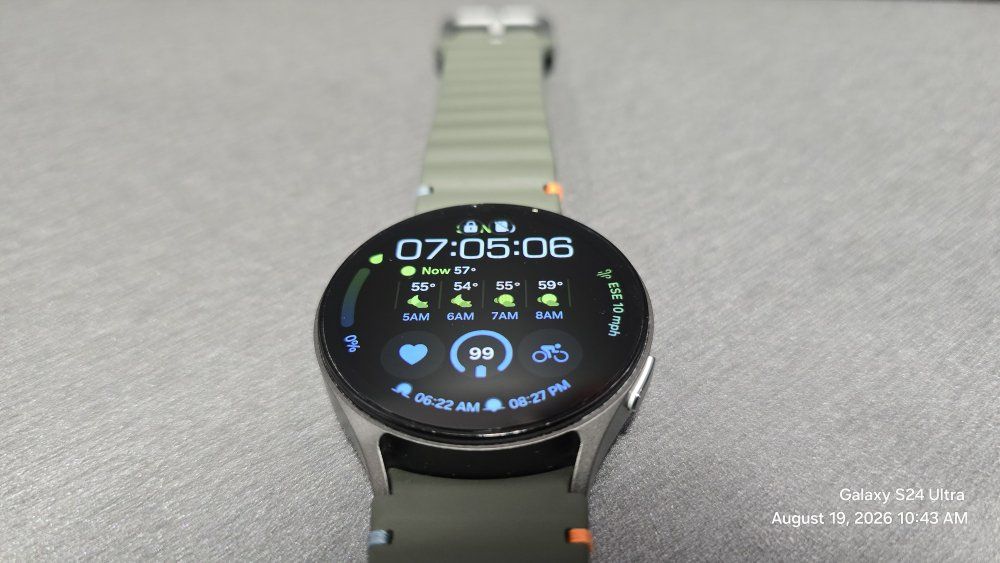 Samsung Watch 7 LTE + Wi-Fi 44mm, Medium/Large band, charger included