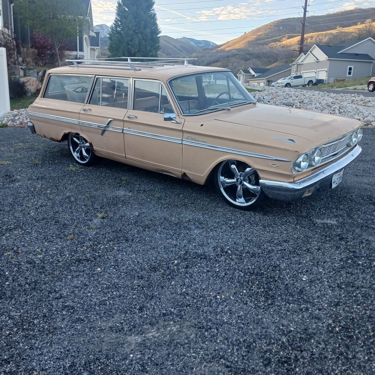 1964 ford Fairlane 500 wagon