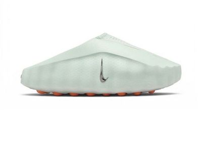 Nike mind slides. Size 9.5