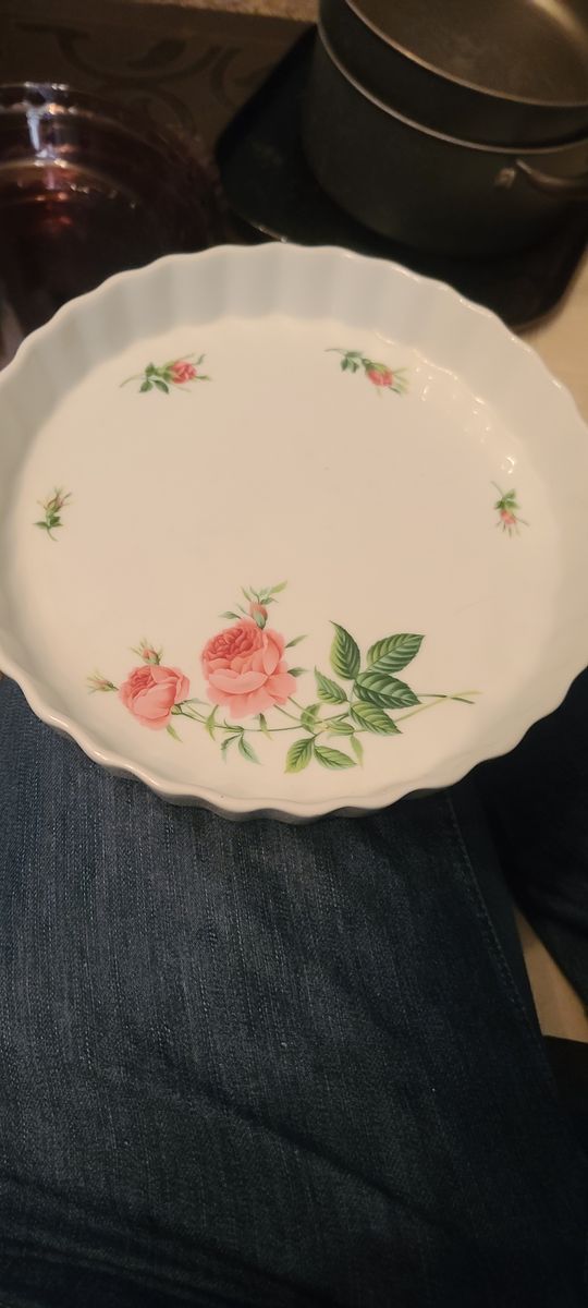 Christineholm 9” Quiche Dish - Pink Roses & Green Leaves - Vintage 1990s Floral Bakeware