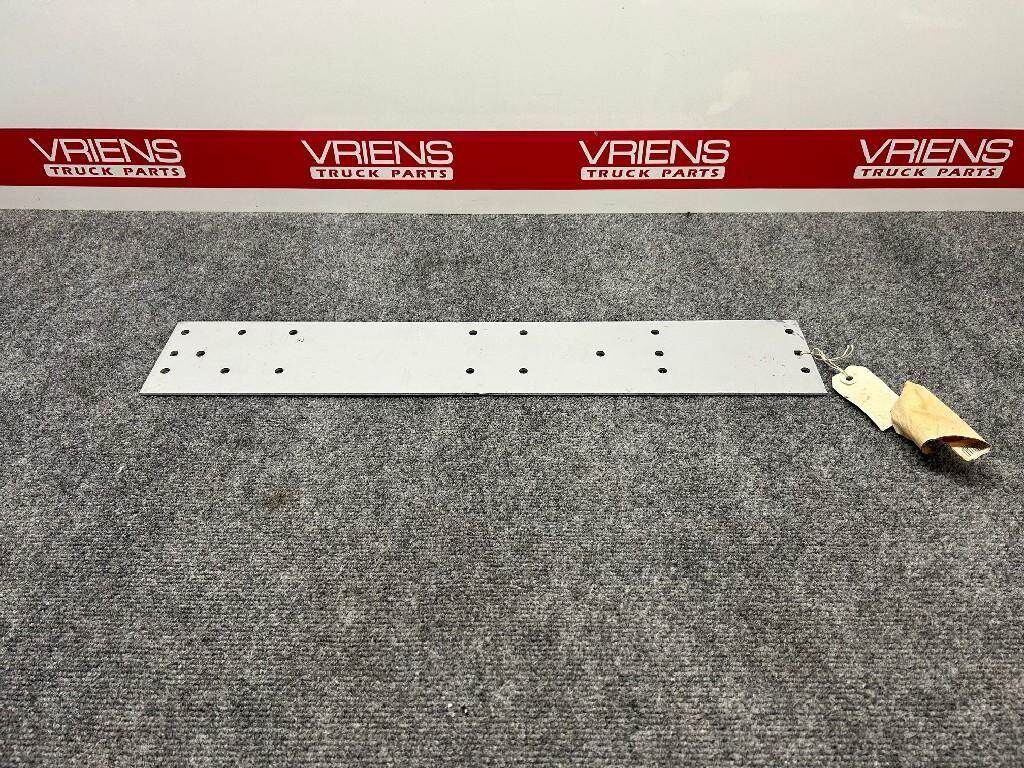 K176-8139-2 PANEL-SIDE SILL