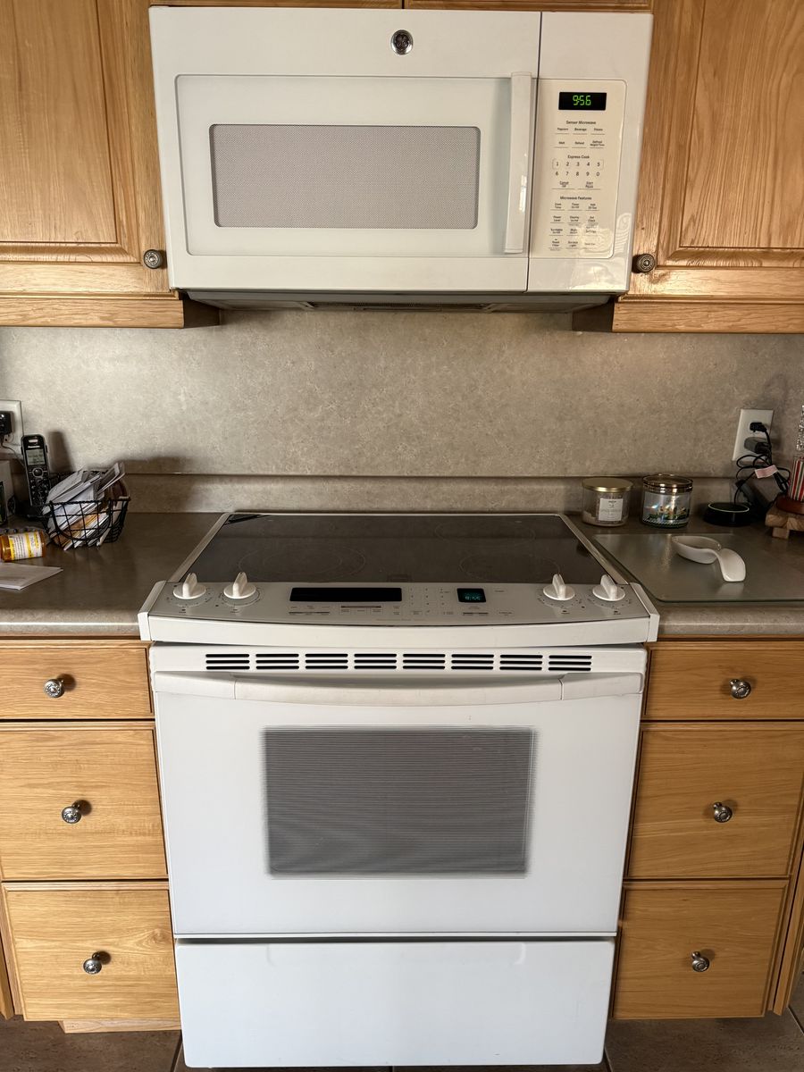 KitchenAid Range and Dishwasher, GE Microwave