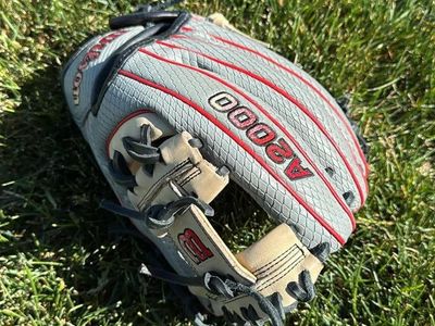 Wilson A2000 PF88 Super Snakeskin 11.25" Infield Baseball Glove RH Throw Grey/Blonde/Red