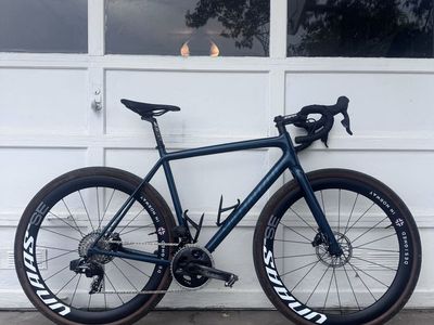 2023 Specialized Crux Pro – Size 56