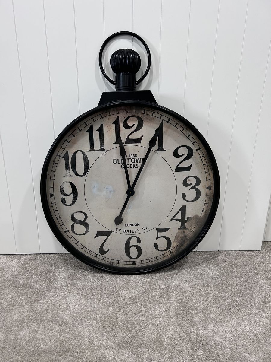 Large Wall Clock