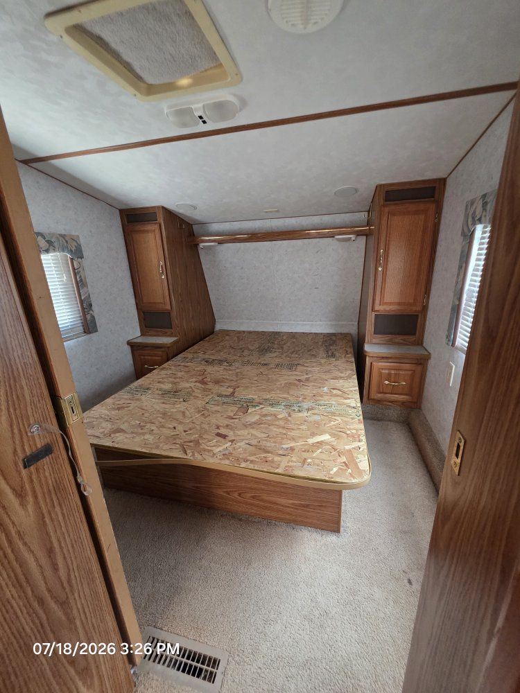 Main image 7