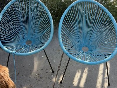 Comfy Indoor/outdoor Chairs