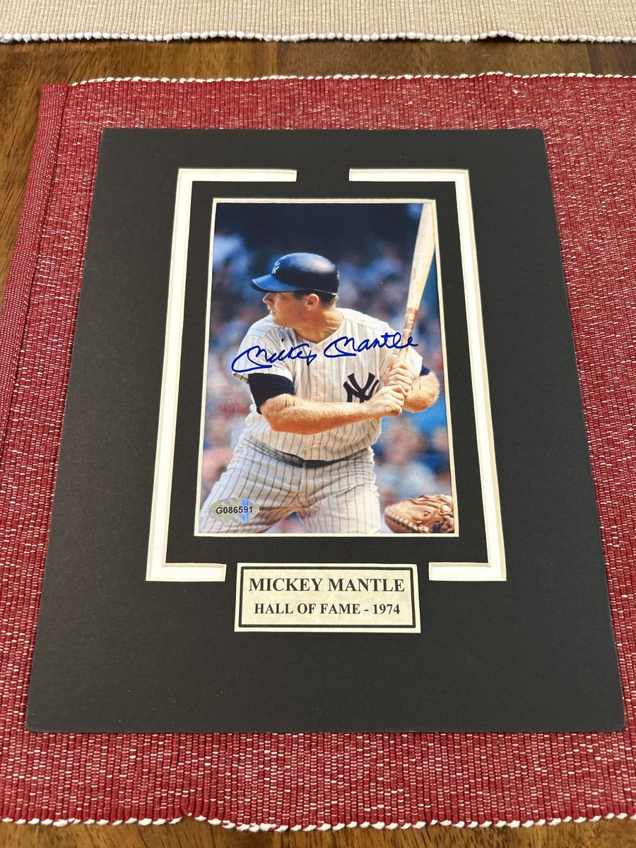 Mickey Mantle 5x7 Autograph Matted 8x10 w/COA Sticker Hand Signed New York Yankees Baseball 1974 Hall of Fame Photo B/W