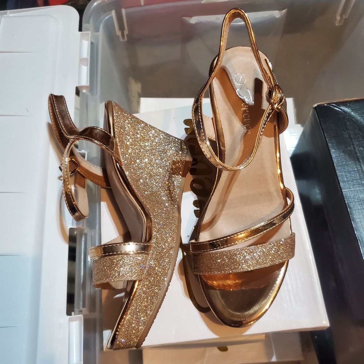 NEW - Forever Rose Gold Glitter Wedge Heel Sandals Size 7 Happy-02