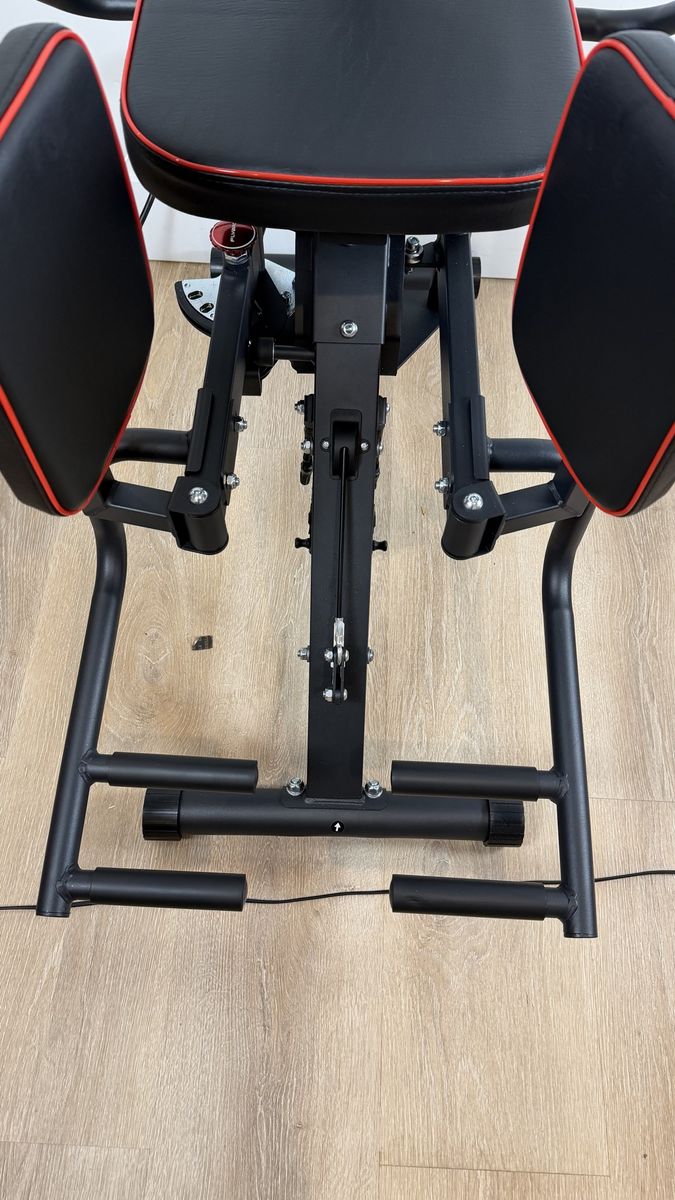 Hip abduction machine