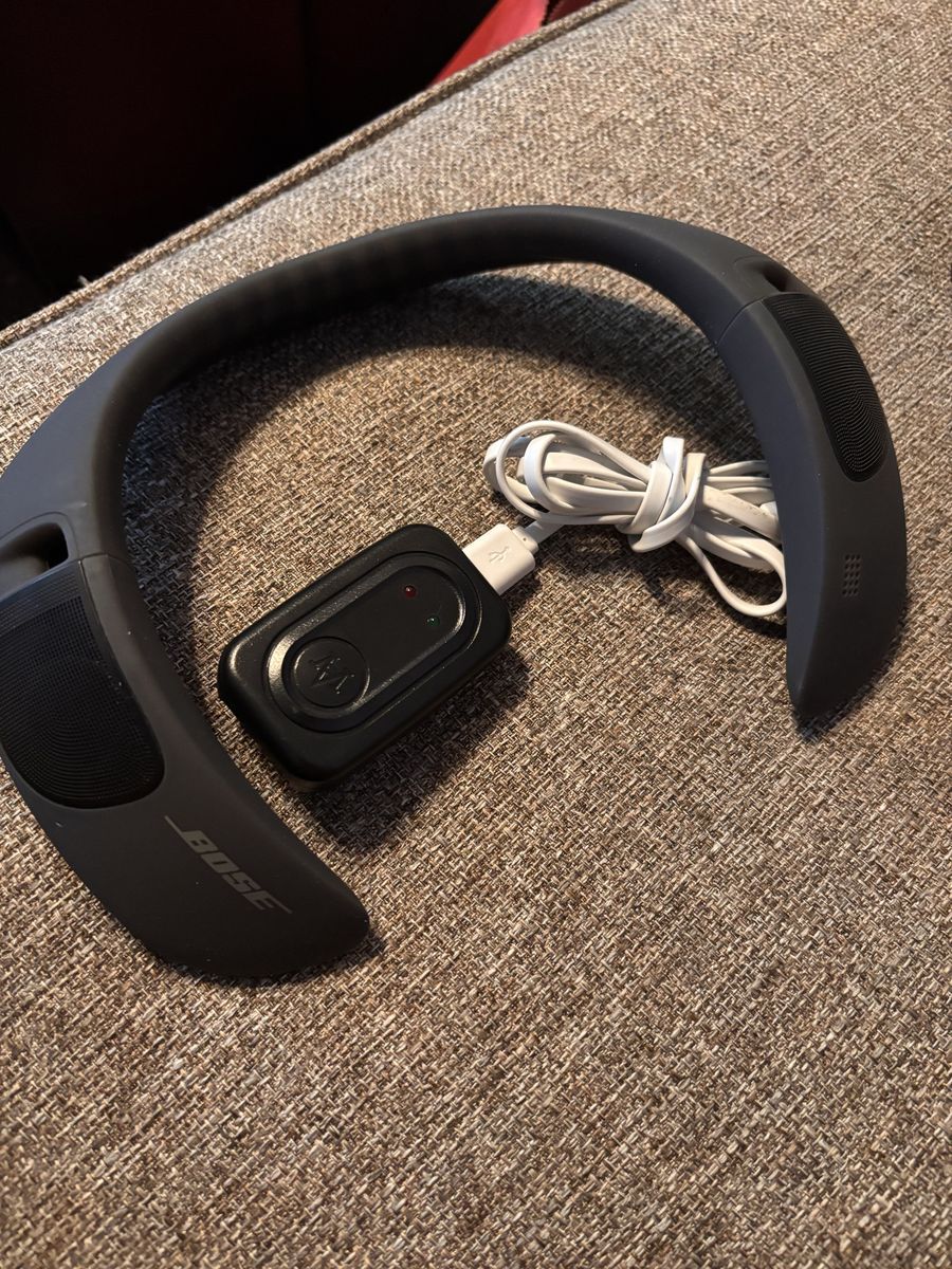 Bose Soundwear Companion Wireless Wearable Speaker