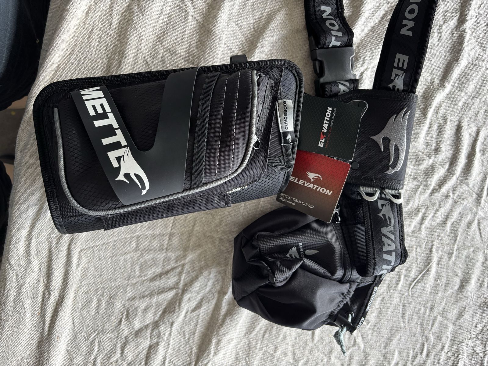 Elevation Mettle Field Quiver- new with tags RH