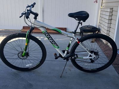 MONGOOSE 21 SPEED BIKE