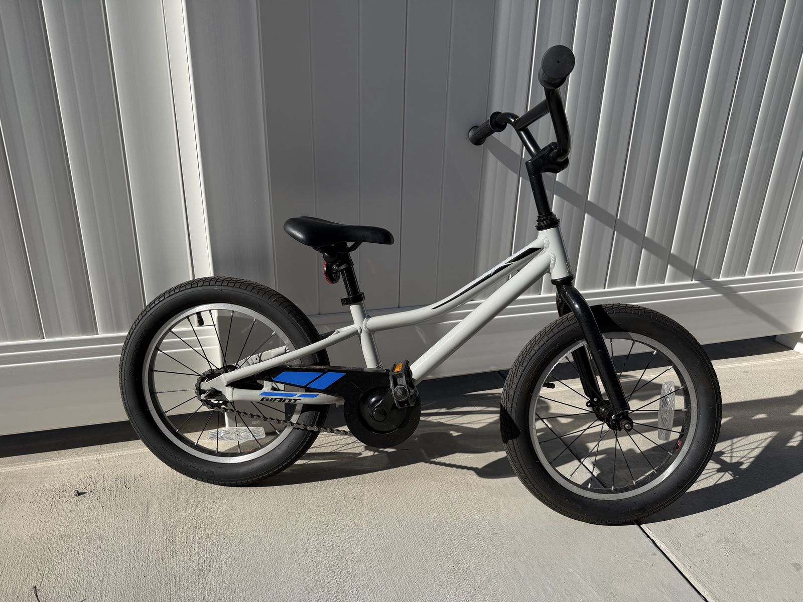 16” Kids Bike – Giant Animator – Great Condition
