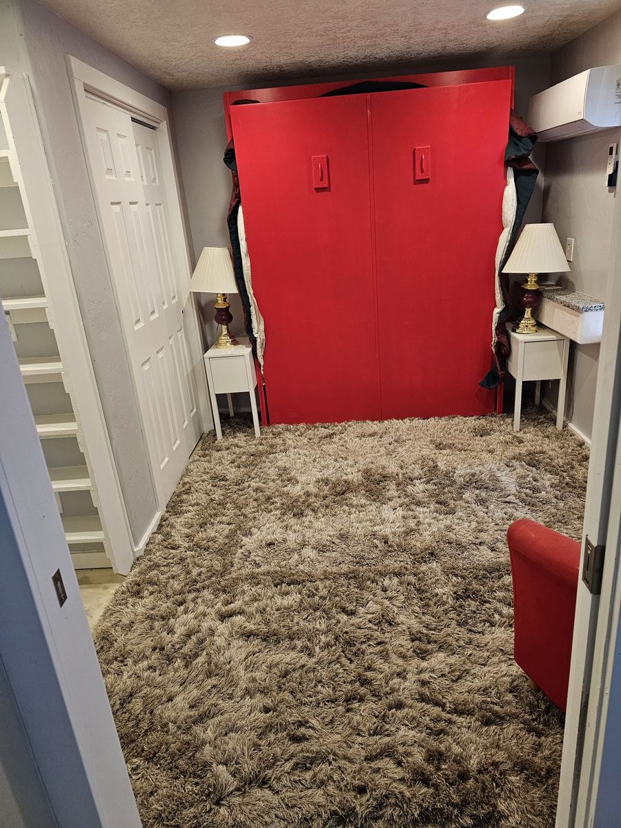 Main image 11