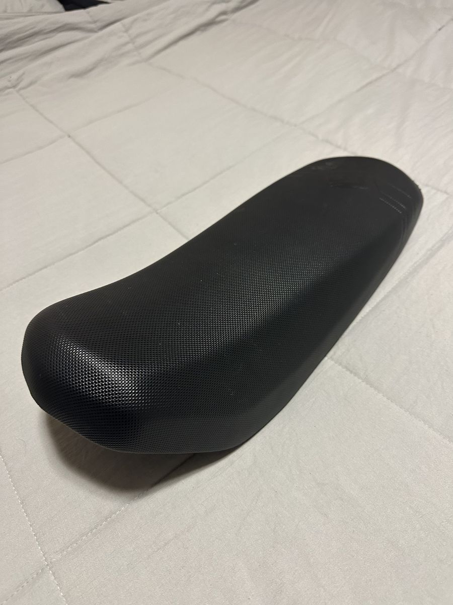 Surron Light Bee X stock seat