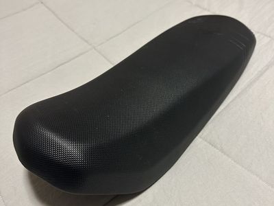 Surron Light Bee X stock seat