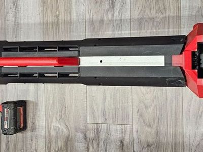 MILWAUKEE M18 2131-20 ROCKET DUAL TOWER LED LIGHT