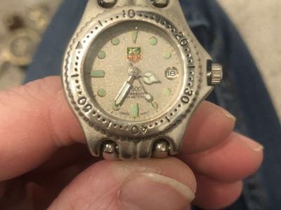 VINTAGE WOMENS WATCH