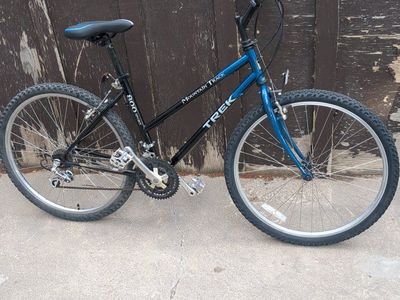 1990 Trek Mountain Track sport 800 women's bike